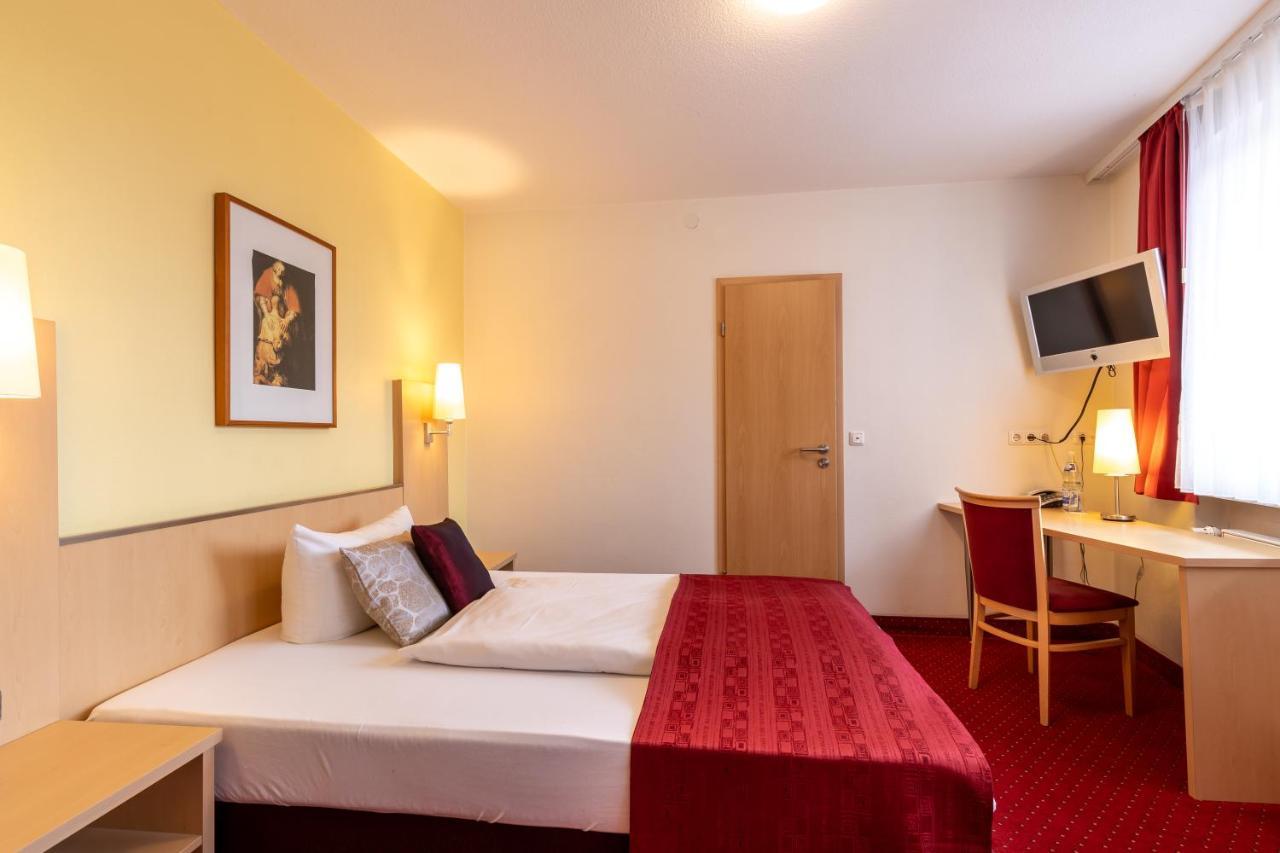 Hotel An Der Eiche Kulmbach Exteriör bild